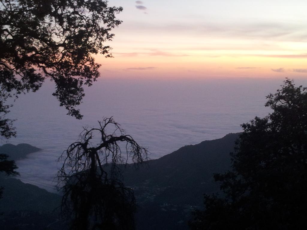 Valley View Hotel Mussoorie Exterior photo